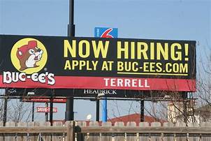 Outdoor Billboard Advertising Tips for Recruiting and Hiring